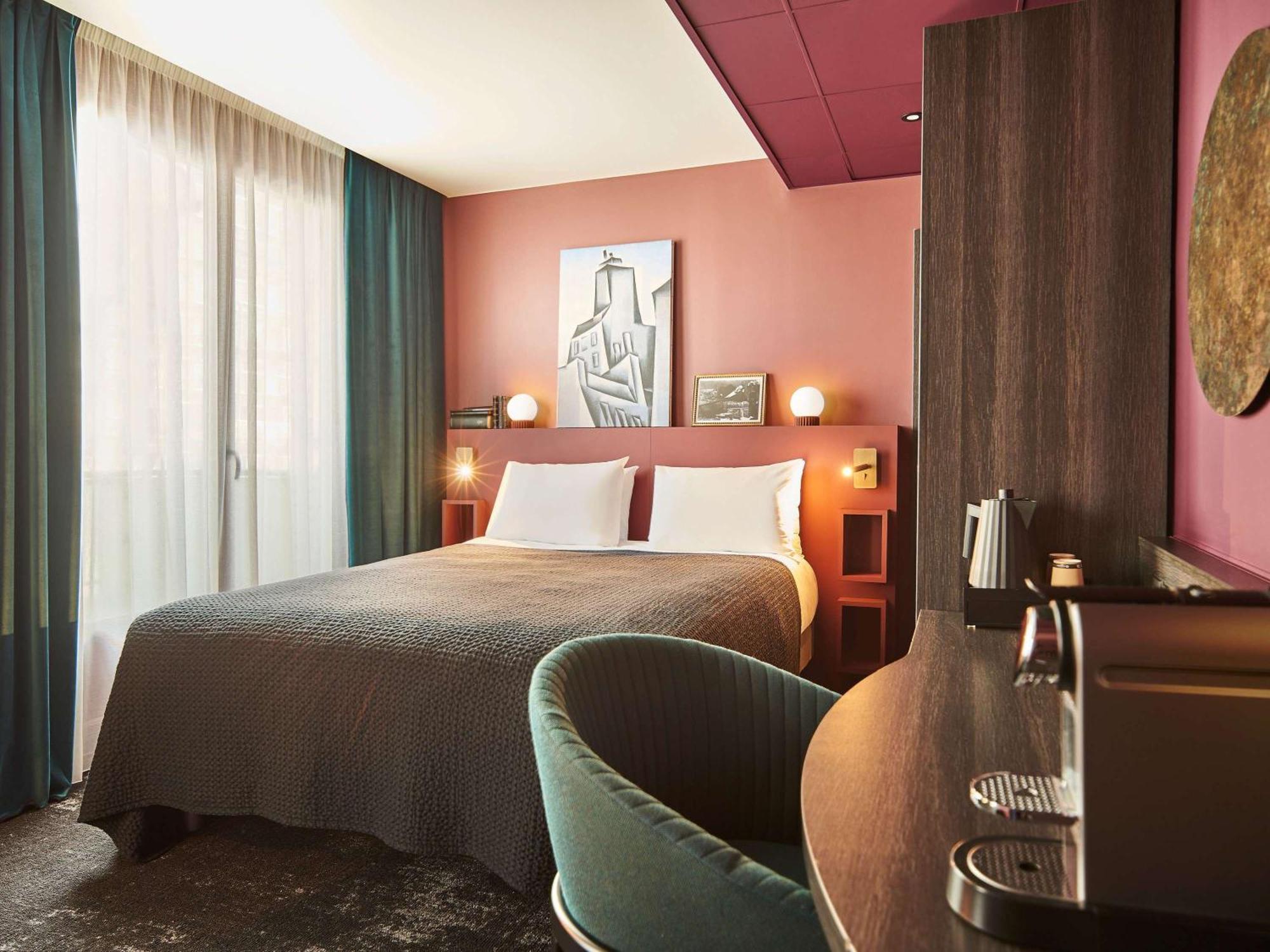 Mercure Paris Tour Eiffel Pont Mirabeau Exterior foto